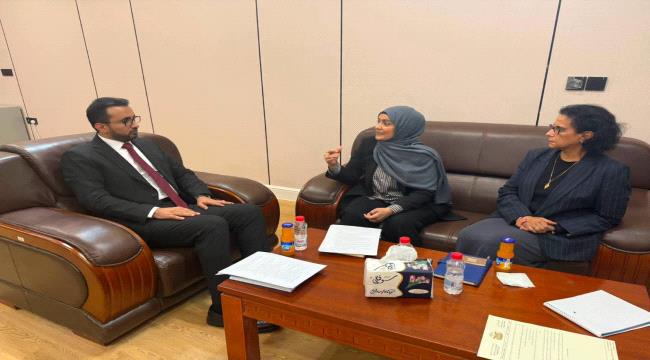 وزيرا الخدمة المدنية والشؤون القانونية يبحثان تعزيز التنسيق والتعاون