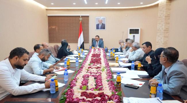 وزير الأشغال يناقش مع الأمانة العامة لمجلس الوزراء أولويات المرحلة