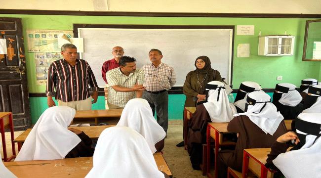 عدن: وسام معاوية يدشن العام الدراسي الجديد في الشيخ عثمان