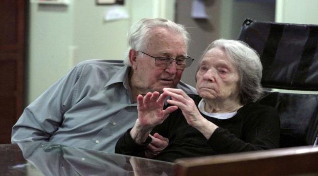 اكتشاف علمي جديد يحمي كبار السن من الزهايمر