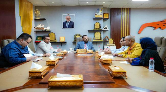 محافظ عدن والصندوق الاجتماعي يبحثان تعزيز التنسيق المشترك