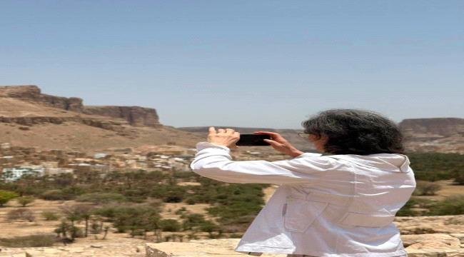 سفيرة فرنسا تختتم زيارتها لحضرموت بجولة في دوعن