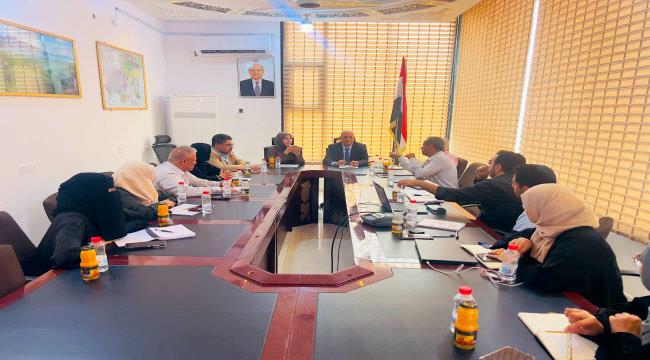 وزيرا المياه والتخطيط يناقشان تعزيز الشراكة