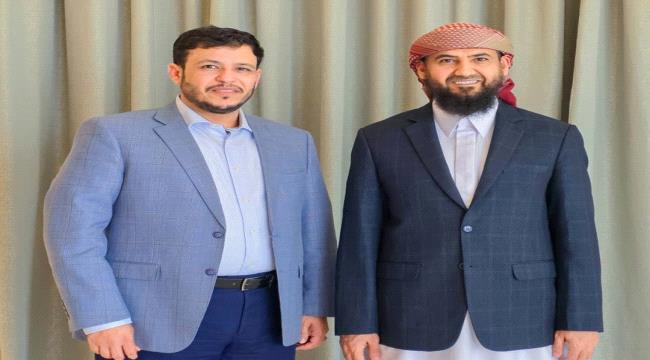 المحرّمي والعليمي يبحثان المستجدات السياسية والاقتصادية