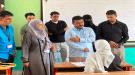 عدن: مدير عام الشيخ عثمان يدشن امتحانات الثانوية العامة ...