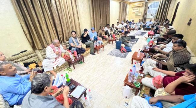 سياسيون وباحثون يناقشون في منتدى مركز مدار تداعيات أحداث حضرموت ومستقبل المشهد السياسي في الجنوب ...