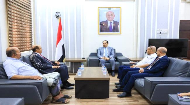 وزير الشباب والرياضة ومحافظ إب يبحثان واقع الرياضة بالمحافظة