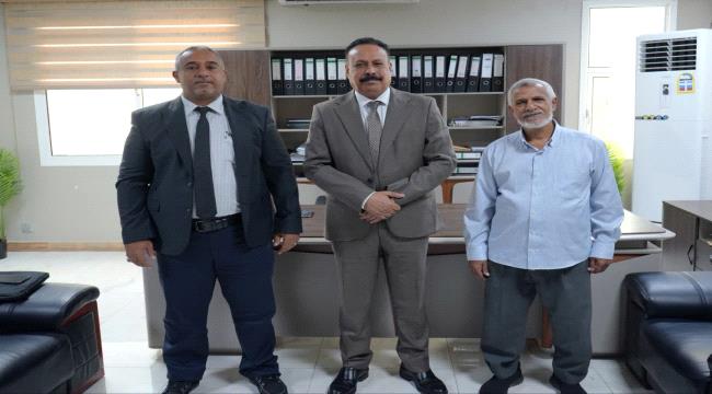 الوزير العقربي يشرف على مراسم التسليم والاستلام لقيادة المؤسسة العامة للطرق والجسور ويشدد على تعزيز الأداء المؤسسي ...
