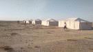 نصب الخيام الإيوائية للنازحين غربي عدن ...